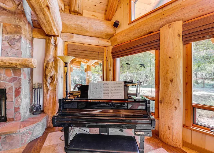 Scenic Cabin! Fireplace + Wraparound Patio *